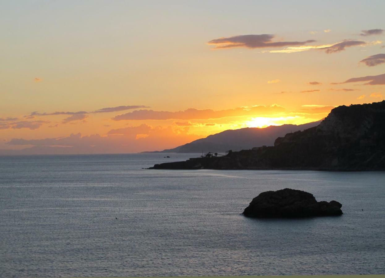 Isola D'Elba Come In Barca, A Un Tuffo Dal Mare Capoliveri  Ngoại thất bức ảnh