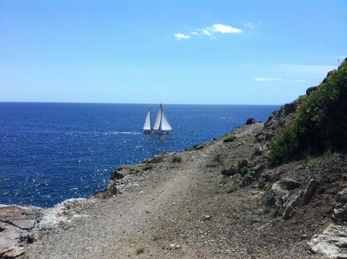 Isola D'Elba Come In Barca, A Un Tuffo Dal Mare Capoliveri  Ngoại thất bức ảnh