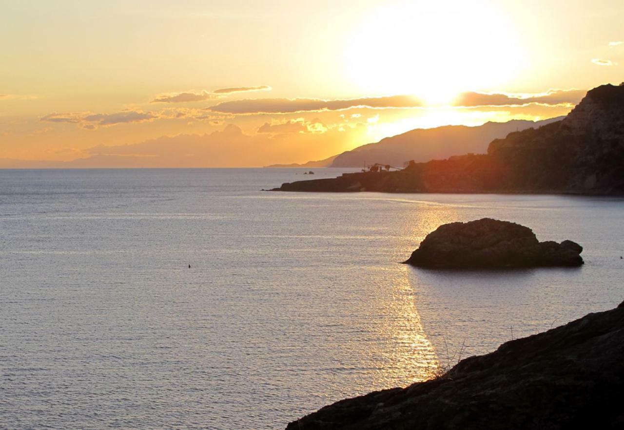 Isola D'Elba Come In Barca, A Un Tuffo Dal Mare Capoliveri  Ngoại thất bức ảnh